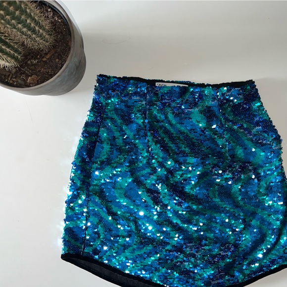 Skirt used once, for a party - Picture 1 of 2